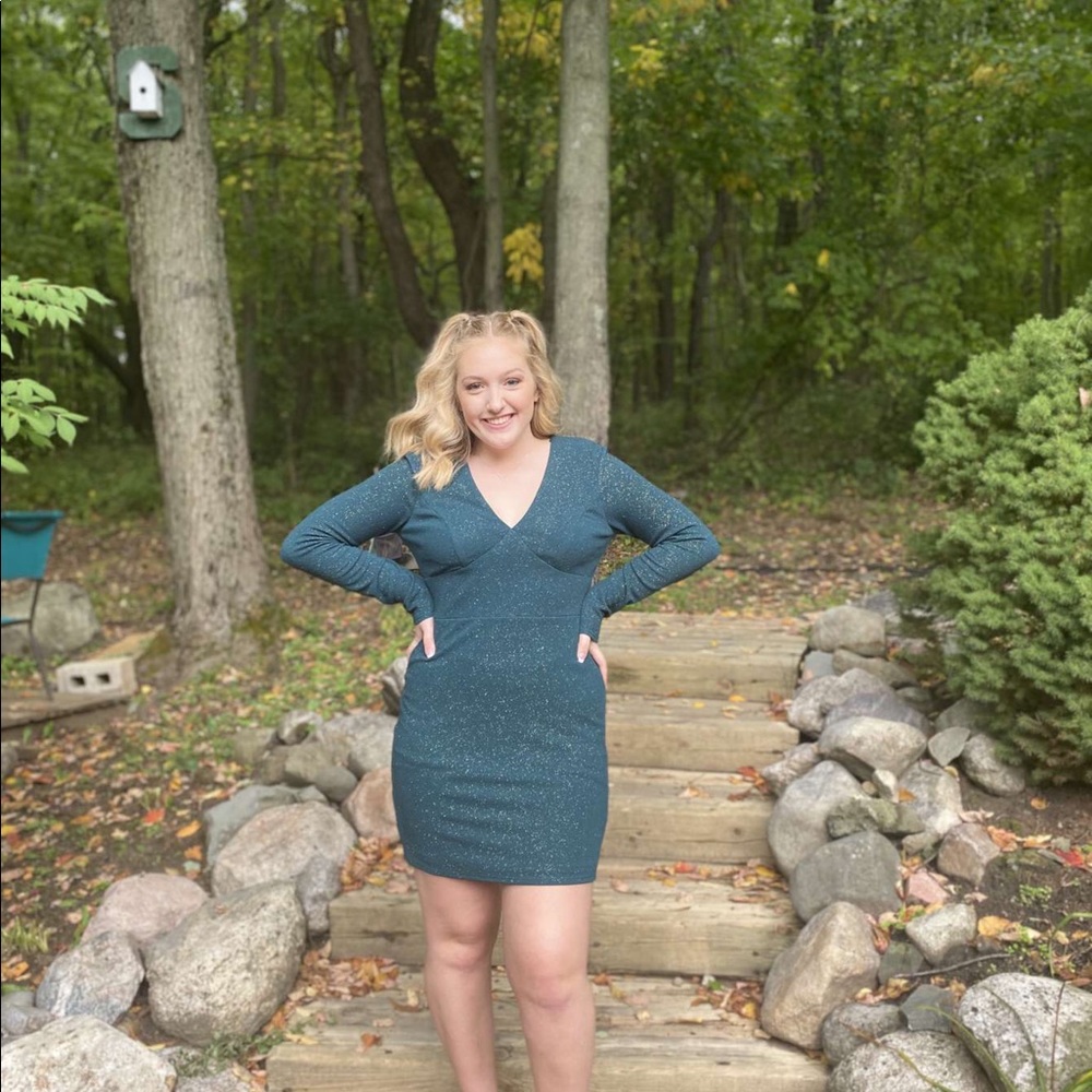 Windsor 2020 homecoming dress